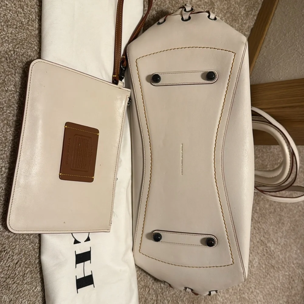 Coach OffWhite Genuine Glovetanned Leather Rogue Tote With Coach Link Detail - Picture 6 of 6